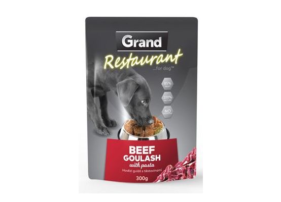 GRAND kaps. deluxe pes Restaur. hovězí guláš 300g